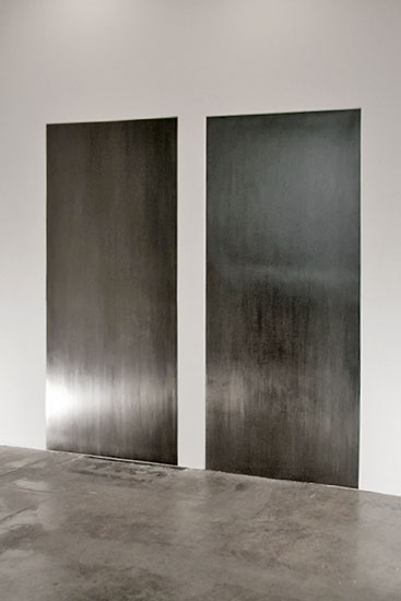 Panel, grafito y papel, 244cm x 110cm, 2012. Pabellón artecámar, ArtBo 2012