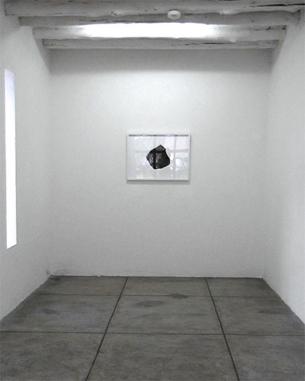 Piedra(díptico), grafito y papel 70cm x 50cm 2012.