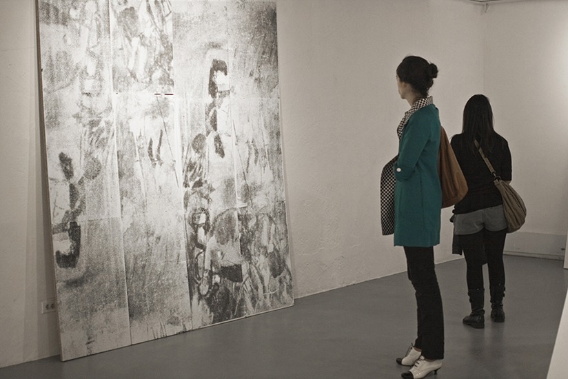 Roda 1-2, serigrafía sobre madera, 2,00m x 0.50m x 0.30m (4 módulos) 2009