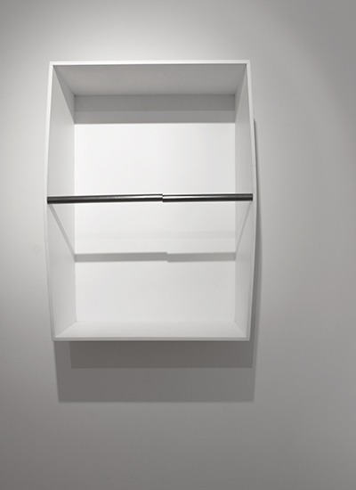 Horizontal(maqueta), grafito, aluminio y madera, 70cm x 50cm x 25cm, 2013.