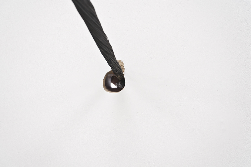 Santiago Reyes Villaveces, Trenza, madera y alambre de acero, 545 x 300 x 450cm, 2015