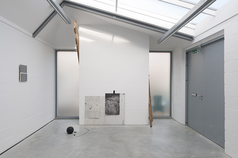 Bless the spaces: Artists: Ricardo Alcaide, Hurvin Anderson, Mónika Bravo, Martín Cordiano, Andrew Grassie, Ian Kiaer, Paulo Licona, Marta Marcé, Érika Ordosgoitti, Lucía Pizzani, Dick Verdult, Santiago Reyes Villaveces, Carla Zaccagnini and Jaime Gili.