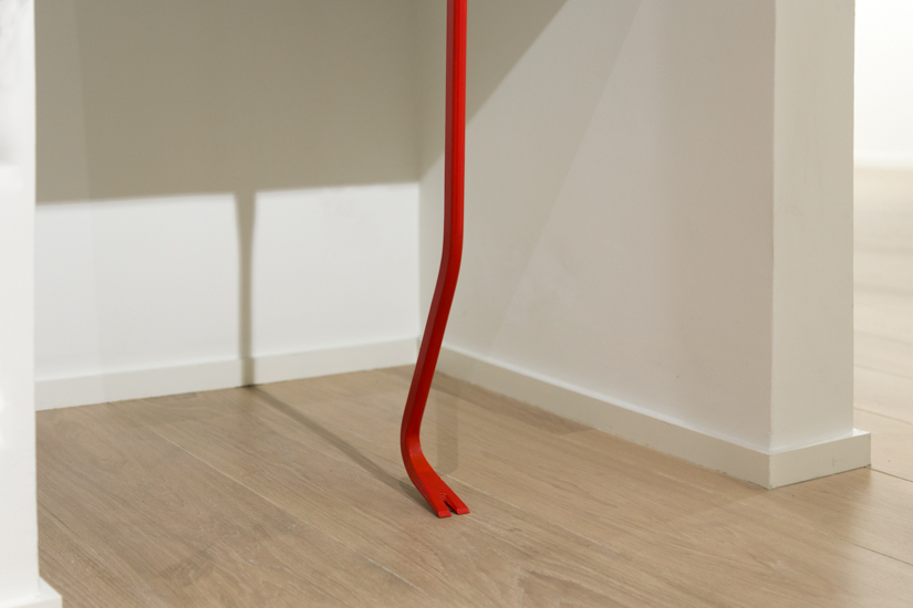 Coffrage, 2016, wood, metal bar, 65 x 300 x 50 cm