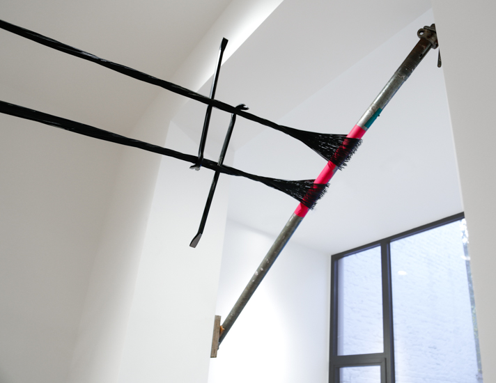 Diagonal, 2016, wood, steel wire, metal bar, scaffolding, 550 x 300 x 100 cm