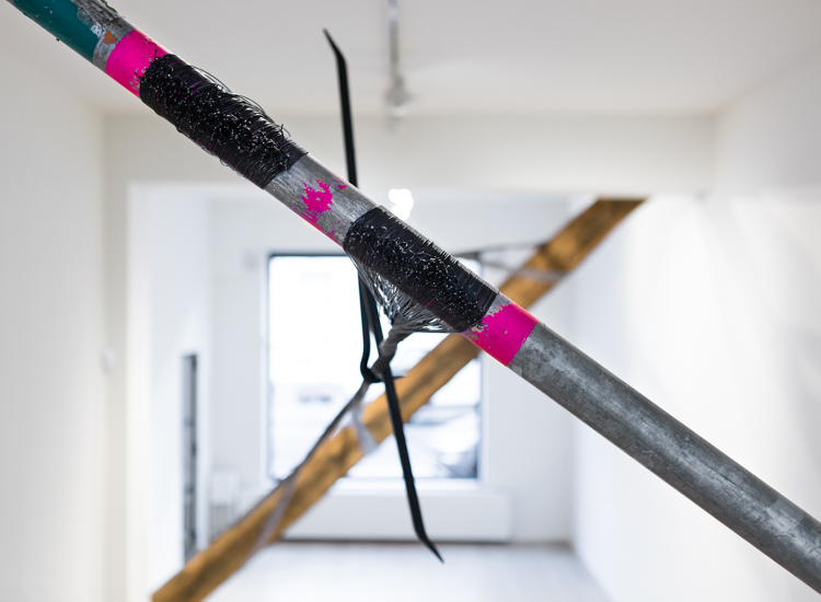 Diagonal, 2016, wood, steel wire, metal bar, scaffolding, 550 x 300 x 100 cm Photo: Renato Ghiazza