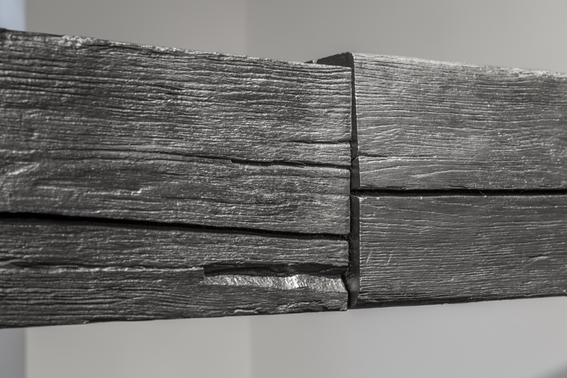 Horizontal, 2016, graphite, wood, 385 x 20 x 20 cm