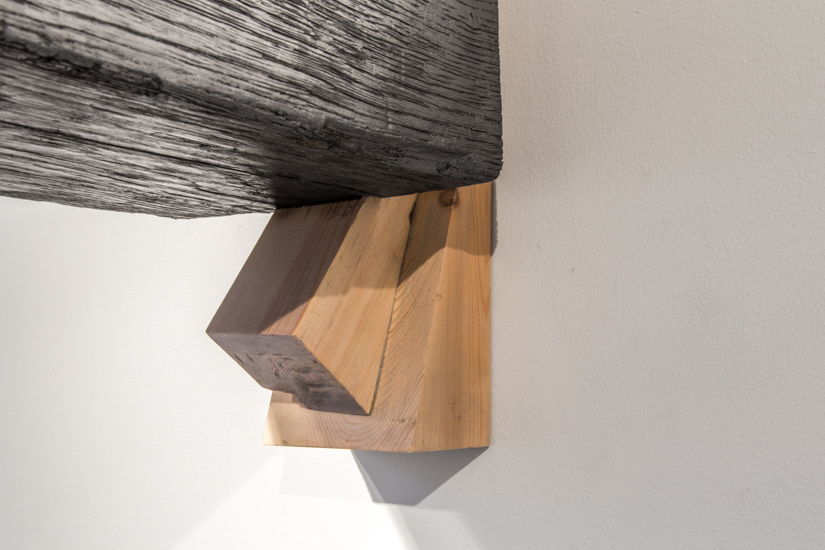 Horizontal, 2016, graphite, wood, 385 x 20 x 20 cm