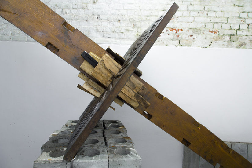 Indented, 2016, wood, concrete, metal, 500 x 300 x 100 cm