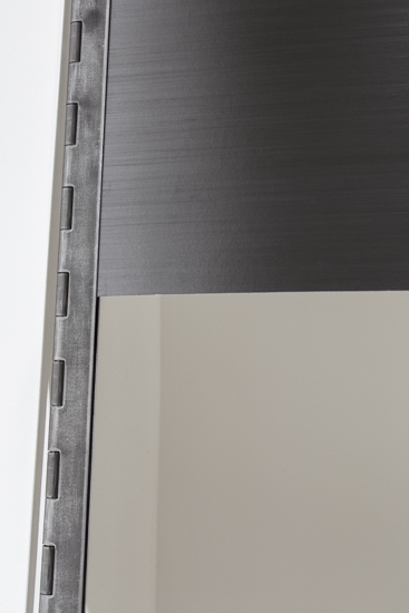 Pancarta, 2016, graphite, paper, metal hinges, 160 x 220 x 70 cm