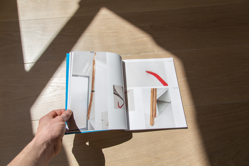 Portafolio produced for the exhibition. Edited by Manuel Ángel and designed by Políglota