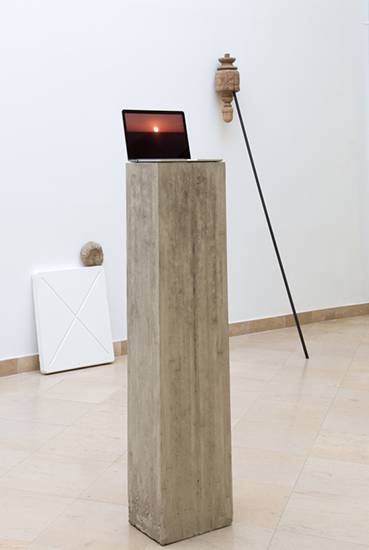 Andaluz, 2016, wood found object, steel bar, 250 x 30 x 85 cm. Andrea Galvani, Pablo Jansana