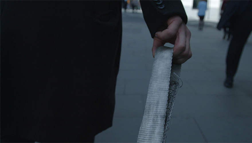 £, 2017-Video: (00:02:32)