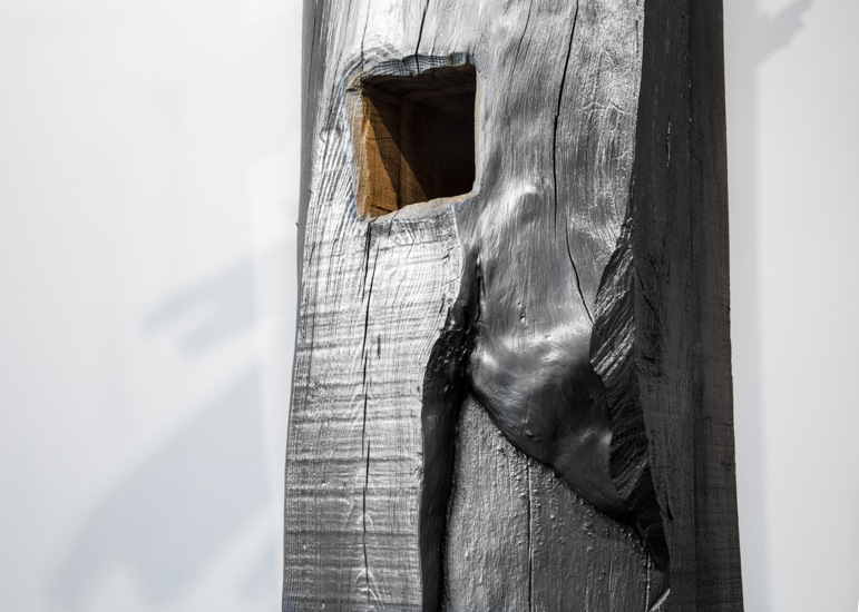 Footer, 2017 Wood, graphite and gallery's hammer 243 x 28 x 140 cm