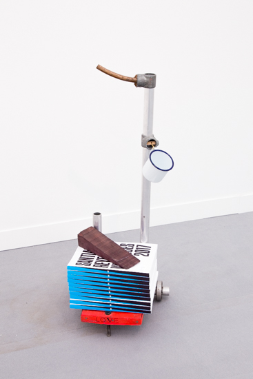 Brujitas and Moon Rocks Frieze London-Santiago Reyes Villaveces- (4 of 17)