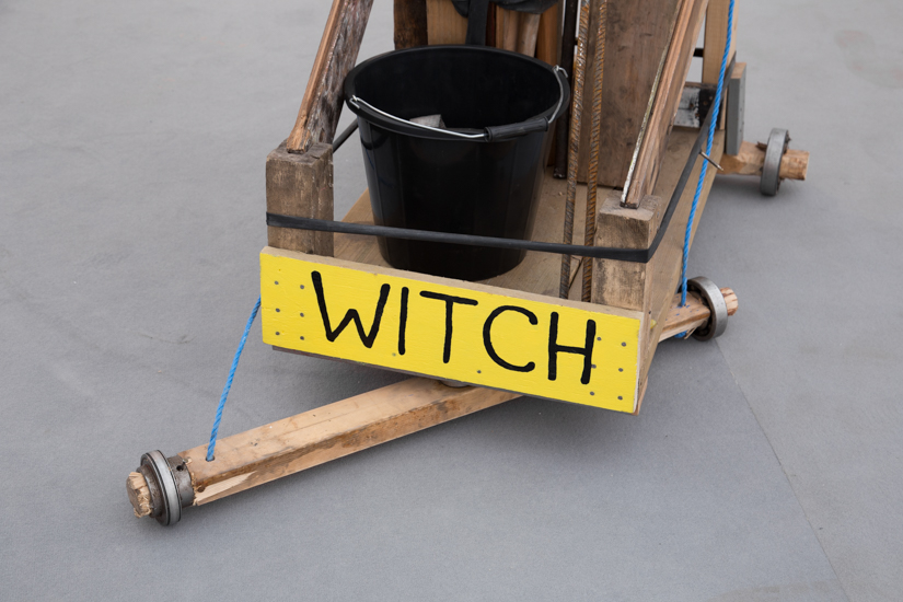 Brujitas and Moon Rocks Frieze London-Santiago Reyes Villaveces- (6 of 17)