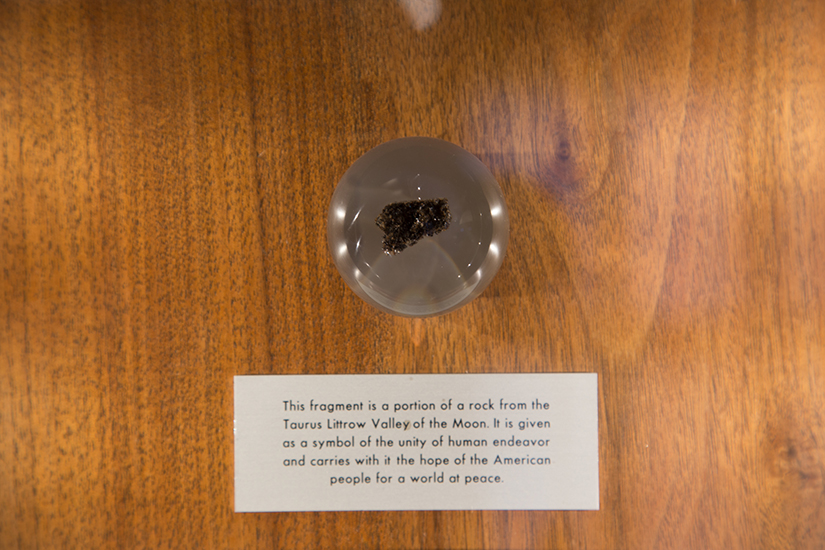 Austria Goodwillmoon rock Apollo 17, Natural Histroy Museum Vienna