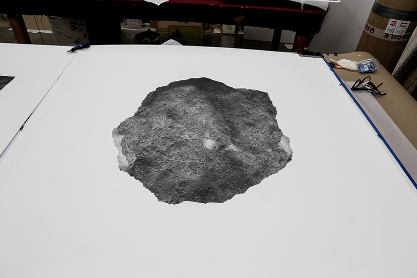 Detail, Goodwill moon rock, United Arab Emirats, Apollo 17, 2016