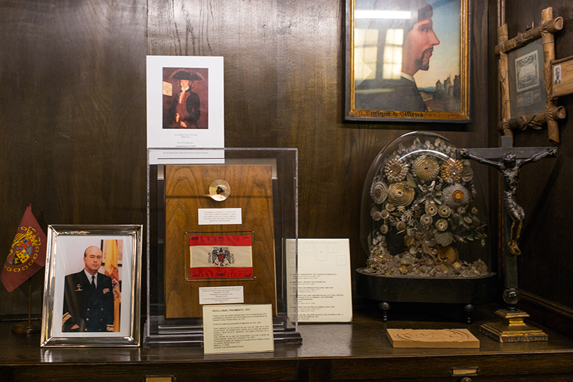 Republic of Sapain Good will moon rock Apollo 17, Naval Museum, Madrid.