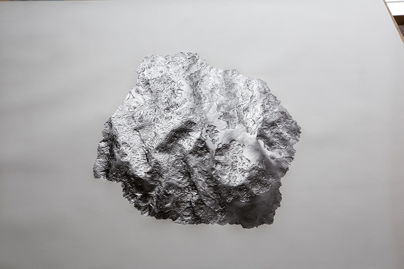 Detail, Goodwill moon rock Swiss Confederation, Apollo 17, 2016