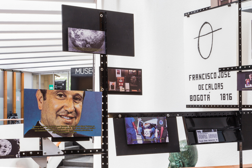 Goodwill Moon Rock Apollo 11 Colombia, Planetarium collection objects, digital print and video.