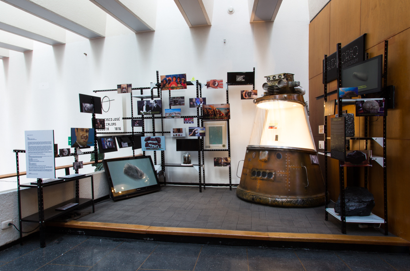 Goodwill Moon Rock Apollo 11 Colombia, Planetarium collection objects, digital print and video.